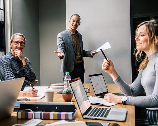 Freelancer - Umut Cakan About Us 1